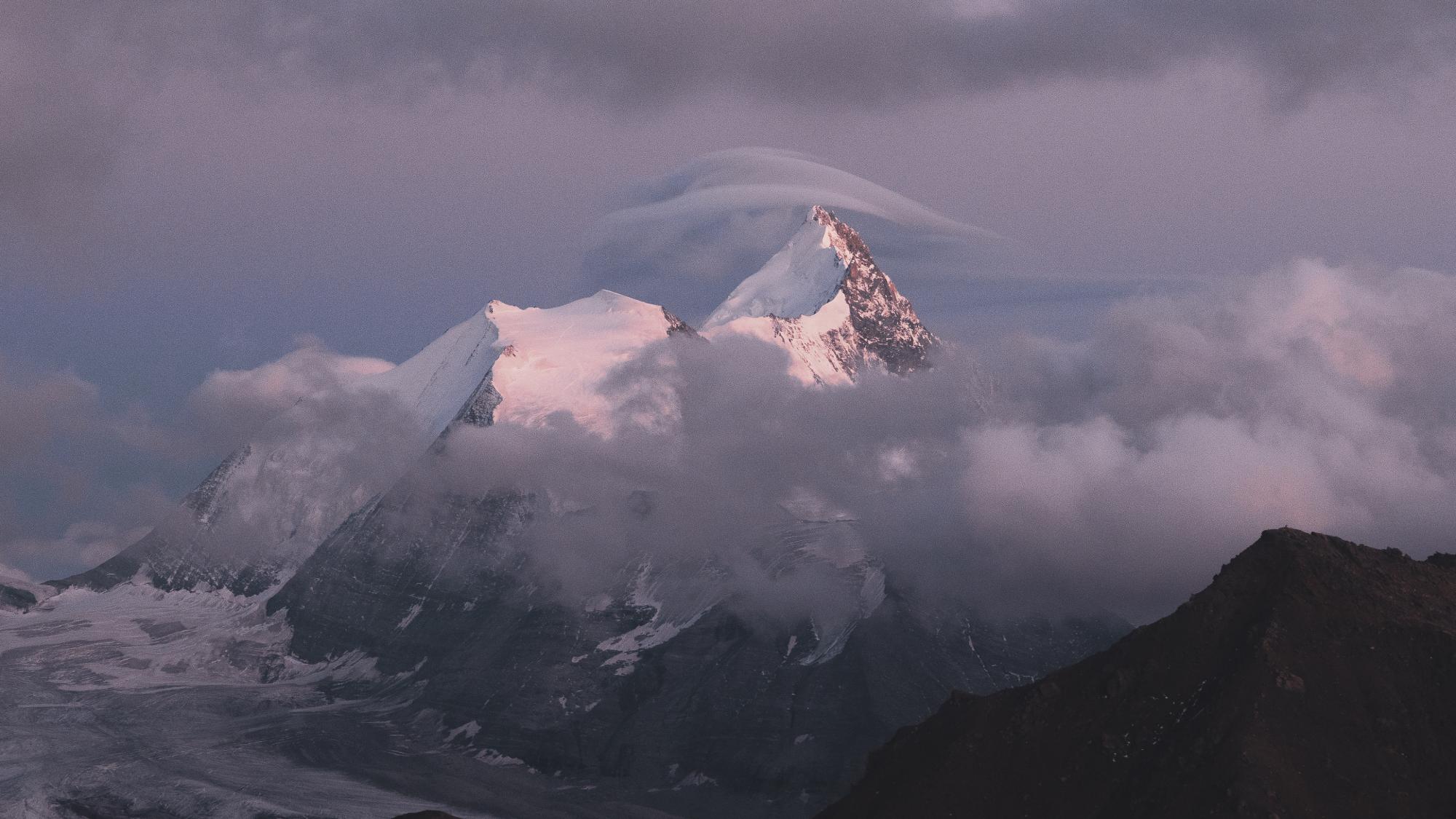 Switzerland Tola 7